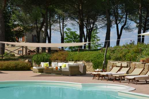 Weddings at Villa Ostignano - Swimming pool with plenty of shaded seating