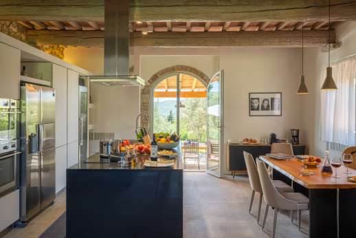 Poggetto Rosato - The modern well equipped kitchen