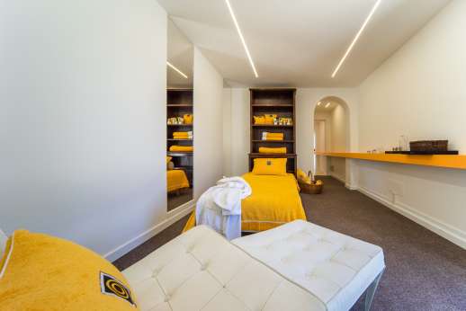 Villa Albizi - The professional kitchen for cooking for all the guests