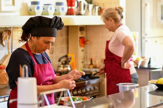 Villa D'Elsa (x 10 people) with Staff & Cook