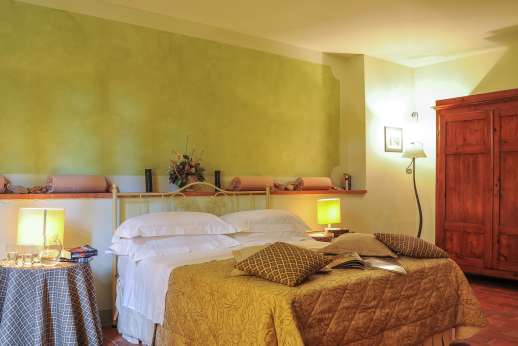 Villa D'Elsa (x 10 people) with Staff & Cook
