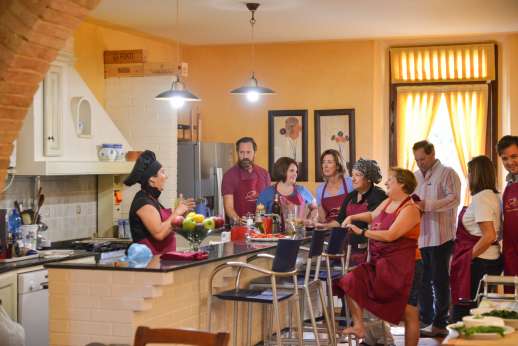 Villa D'Elsa (x 14 people) with Staff & Cook