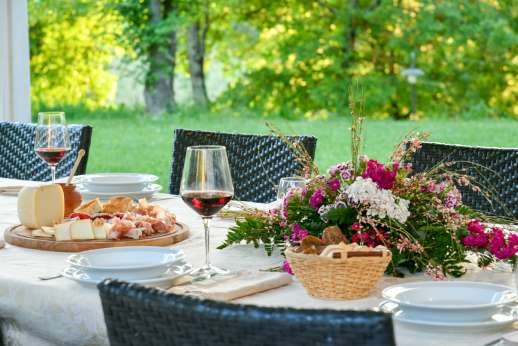 Villa D'Elsa (x 14 people) with Staff & Cook