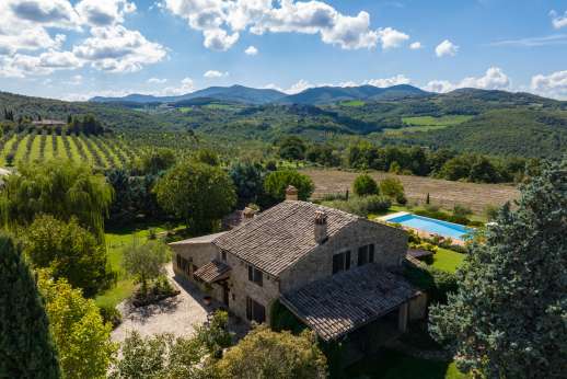 La Pianstella - This is a wonderful setting for a truly Umbrian holiday.
