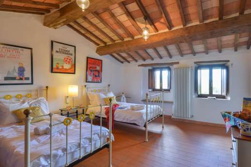 La Pianstella - Another view of the room