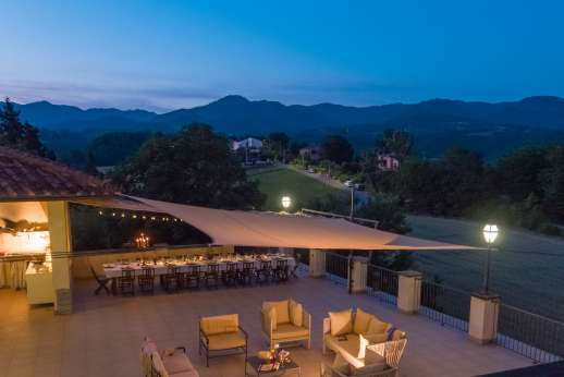 Villa Atena - Views of the magnificent mountains in the evening