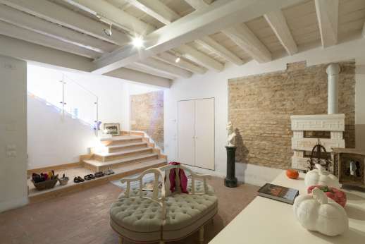 Villa Zambonina (x 18 people) with Staff & Cook