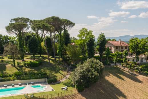 Weddings at Villa Atena - Perfect for those hot summer months.