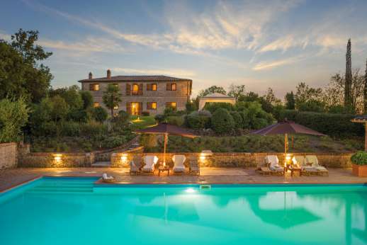 Palazzo Cheto - Palazzo Cheto is a magnificent luxurious property that comes with staff including a chef