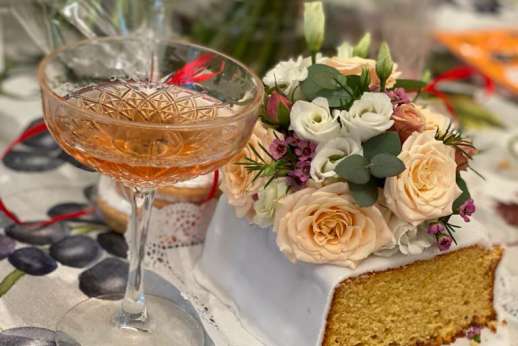 Floral Workshop in Florence with Flower Art Creation