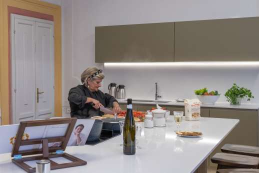 Villa Zambonina (x 18 people) with Staff & Cook