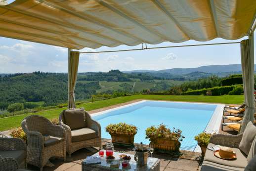 San Leolino - The saltwater infinity pool, 16 x 8m/51 x 26 feet