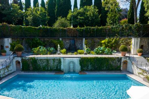 Villas with Large Pools in Italy, Villa Rentals with Large Pools