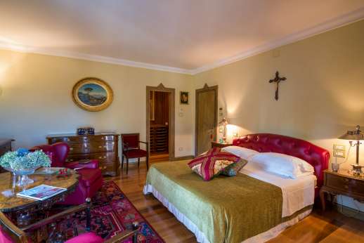 Villa Soele - Villa Soele is a luxuriously lavish villa, fully air-conditioned with a private swimming pool