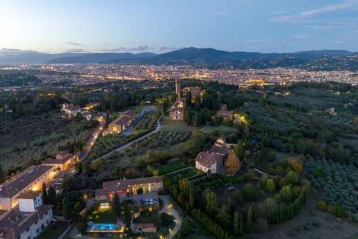 I Giullari - Arial view of the villa