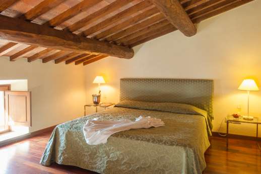 Podere Casalfava - Double bed, on the balcony ground floor.