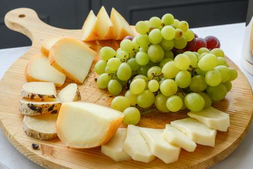 Immersive Val d’Orcia cheese experience with lunch
