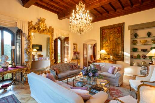 Villa Di Masseto - Sumptuous sitting room on the ground floor, with direct access to the Renaissance garden.