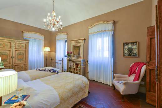 Villa Di Masseto - One of the twin bedrooms on the first floor.