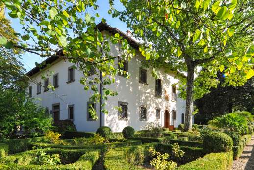 Villa Di Masseto (x 16 people) with Staff & Cook