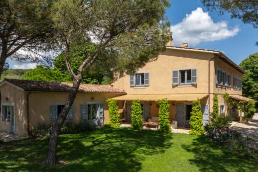 Loliondo - Recently restored using modern technology and is at the centre of an olive oil producing farm
