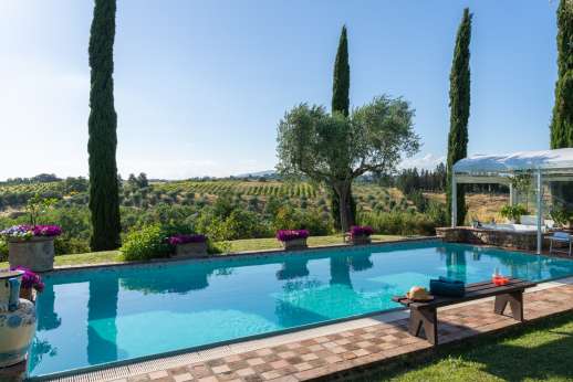 Colli Fiorentini - The private 5 x 10m swimming pool, which is open all year round.