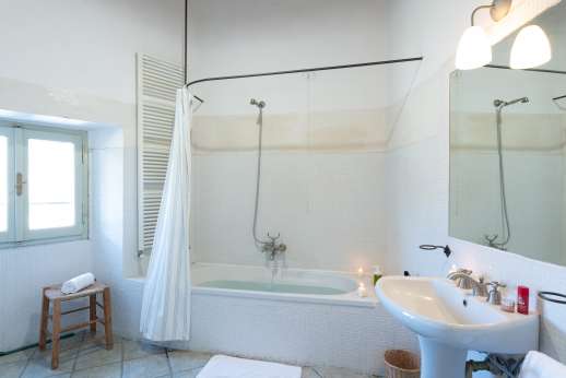 Santi Terzi - Ensuite bathroom