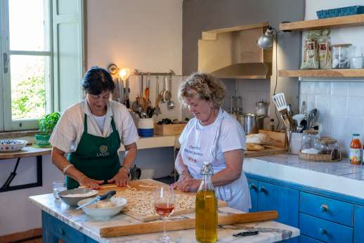 Santi Terzi (x 14 people) with Staff and Cook - Cook included with the villa