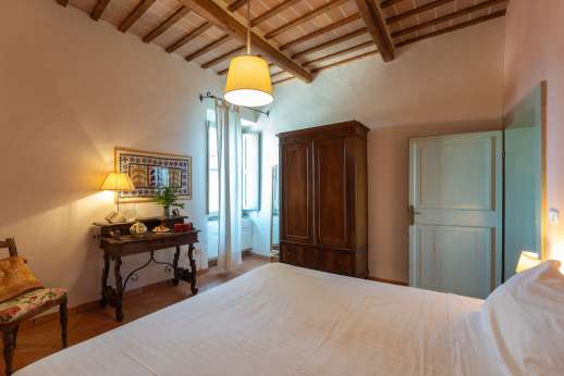 Santi Terzi (x 14 people) with Staff and Cook - Twin bedroom