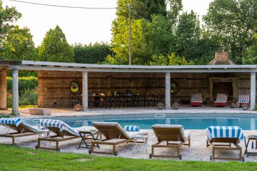 Villa Zambonina (x 18 people) with Staff & Cook
