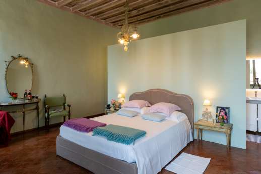 Villa Zambonina - Room Camera Tate, Double bed that can be split into a twin with en suite on the first floor.