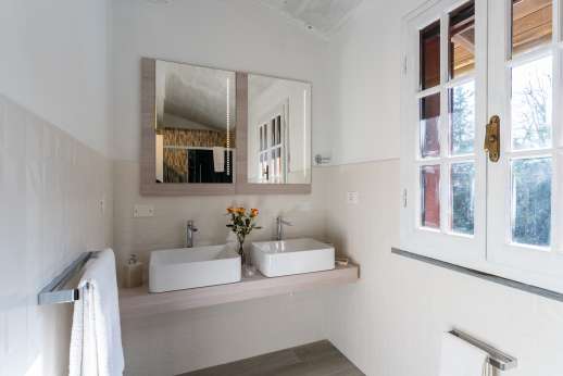 Villa Denise - First floor bathroom