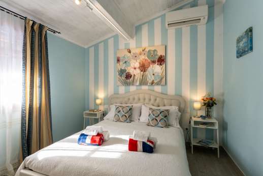 Villa Denise - Air-conditioned double bedroom.