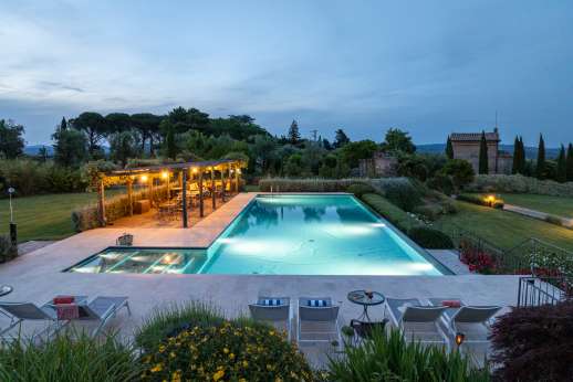 Segreto Gelsomino - Take a refreshing evening swim in the lit pool