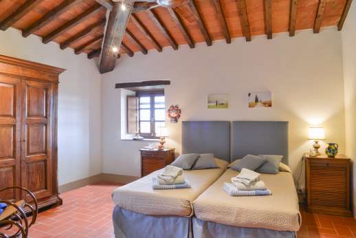 Villa al Monte - Twin bedroom.