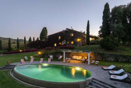 Il Cortile Pratolino (x 15 people) with Staff and Cook - A beautiful villa to be enjoyed in the evening