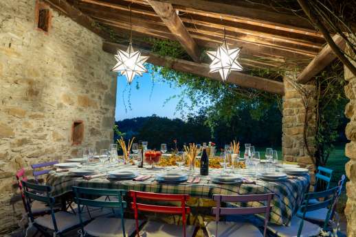 Il Cortile Pratolino (x 15 people) with Staff and Cook