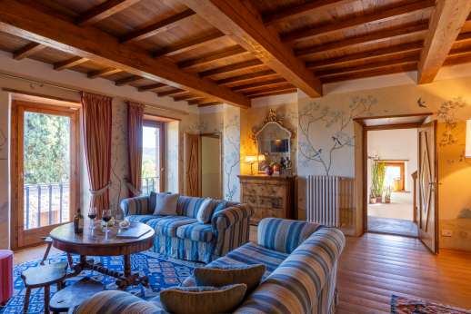 Il Cortile Pratolino (x 15 people) with Staff and Cook