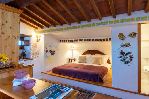 Il Cortile Pratolino (x 15 people) with Staff and Cook - Double bedroom
