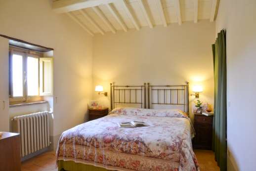 Podere Guicciardini - Second air conditioned double bedroom.