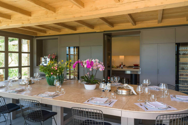 Cleverly concealed cupboards will be kept stocked with a selection of wines and drinks available for guests to enjoy