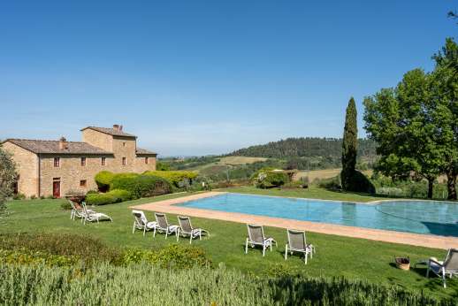 The private swimming pool, 8 x 16m/26 x 52 feet.