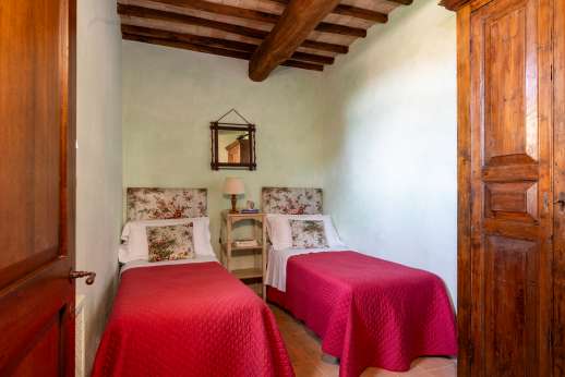 Podere Celli (x 22 people) with Staff and Cook