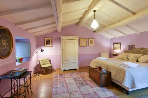The Estate of Petroio with Staff and Cook - Il Borgo di Petroio  air-conditioned double bedrooms.