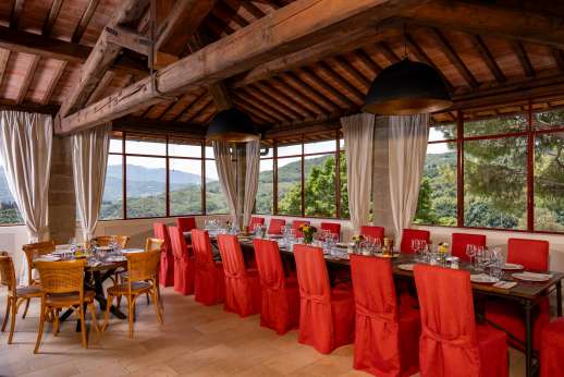 La Villa Di Petroio - Dining at dusk...perfect for sharing the days experiences.
