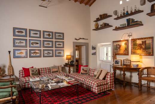 La Villa Di Petroio (x 16 people) with Staff & Cook