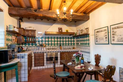 La Villa Di Petroio (x 16 people) with Staff & Cook
