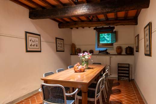 La Villa Di Petroio (x 16 people) with Staff & Cook